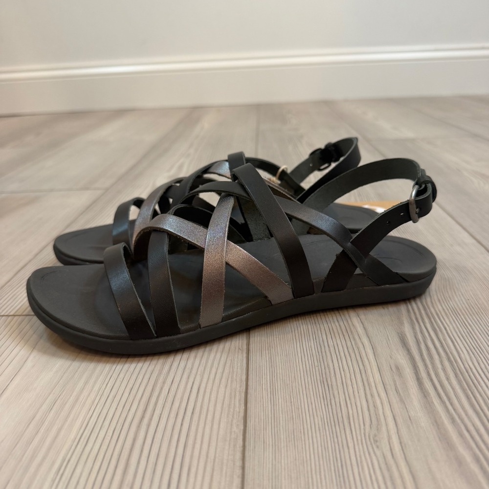 OluKai Black Metallic Strappy Sandals new with tags